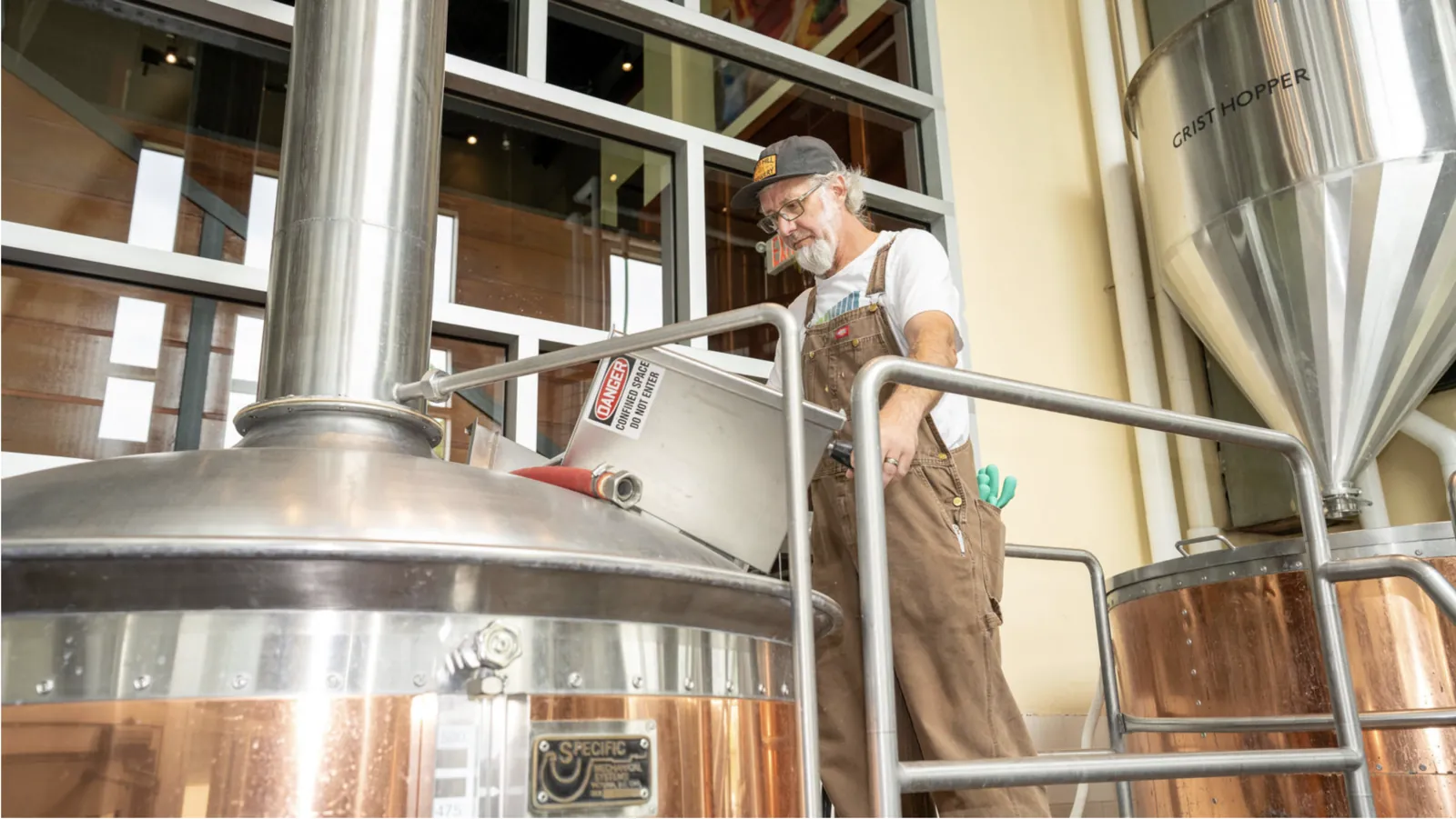 Pig Iron Porter